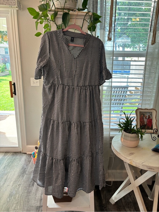 Emery Rose Dresses & Skirts - Black & White Gingham Tiered Maxi Dress - Women